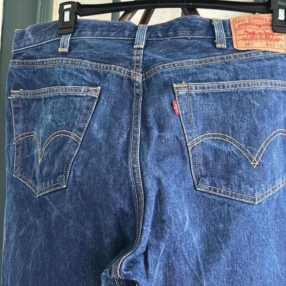 Levi's 501 Straight leg Button Fly Jeans Size 40 / 32